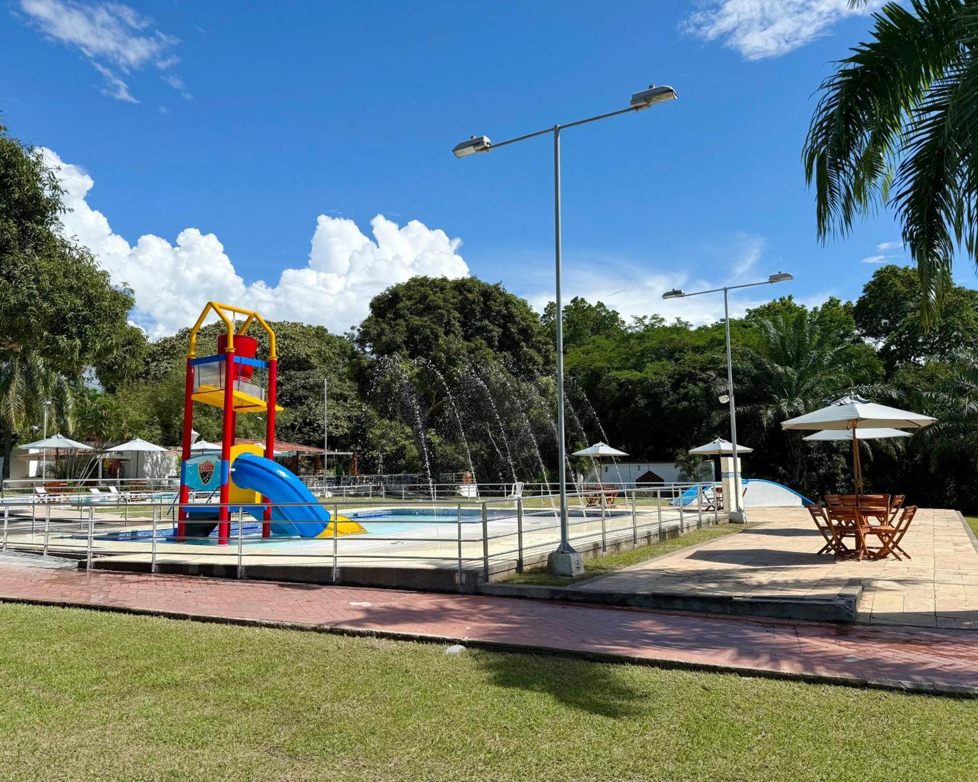 Club Campestre De Neiva Hotel Неива Екстериор снимка