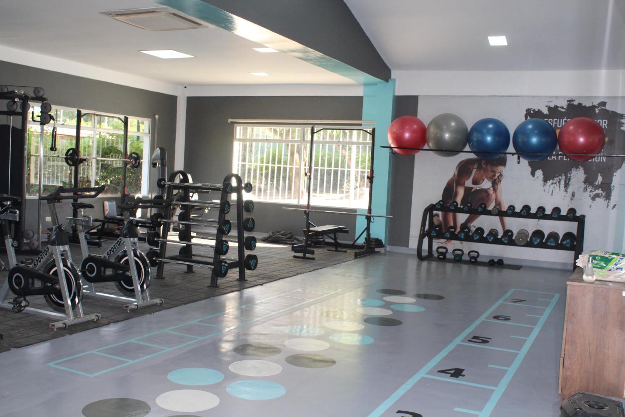 Club Campestre De Neiva Hotel Неива Екстериор снимка